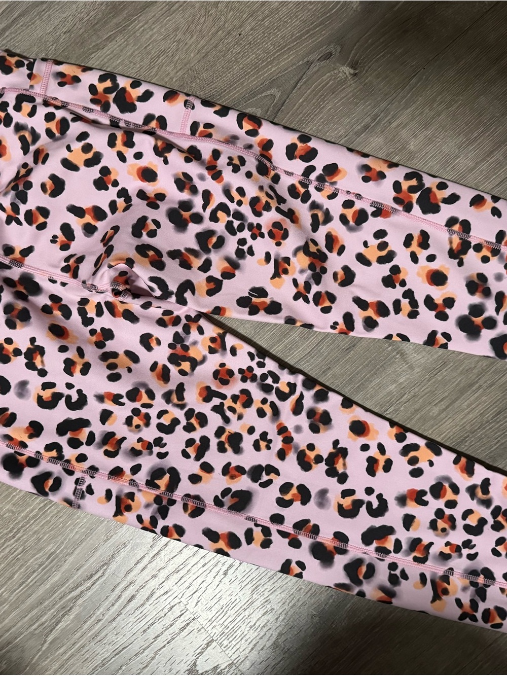 High-Rise Pink Leopard Print Leggings - Picture 4 of 7